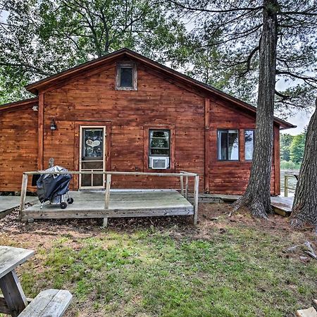 Private Island With Land Access Cabin Hammond Экстерьер фото